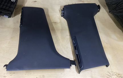 Обшивка средней стойки Lexus LS 2019-2020