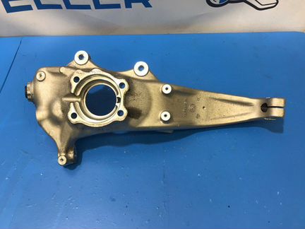 Кулак передний правый Bmw 5-Series G30