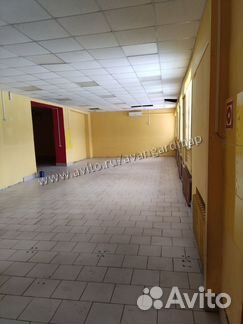 Торговое, свободное помещение, 176 м²