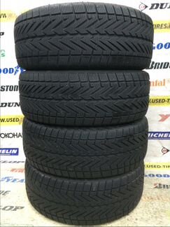 Комплект зимних шин Vredestein 255/55/18
