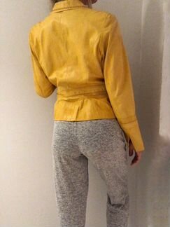 Куртка кожаная желтая 44