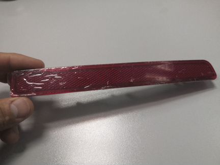 Катафот отражатель заднего бампера левый D3 D4 R