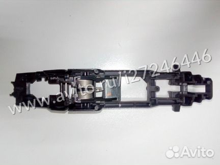 Кронштейн ручки Mercedes A 2037600334