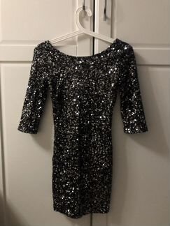 Платье с пайетками xs