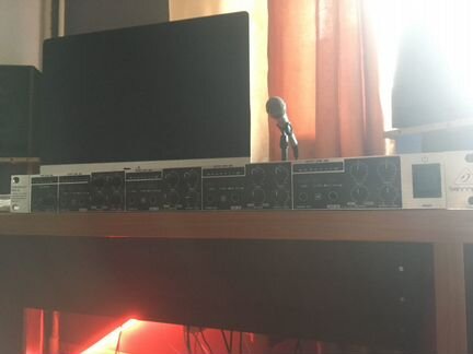 Усилитель для наушников Behringer powerplay PRO-XL