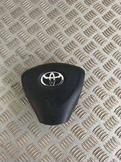 Подушка в руль Тойота Аурис Toyota Auris