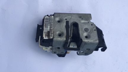 Замок передней правой двери Jeep Grand CherokeeWK2