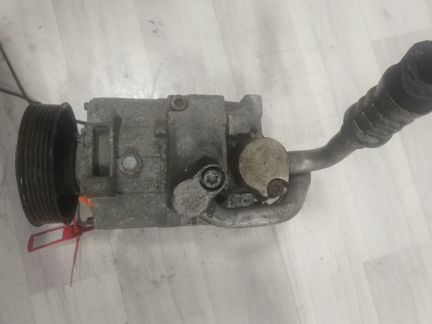 Компрессор кондиционера Skoda Octavia II (A5) 2004