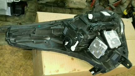 Фара правая кадиллак XT5 Cadillac