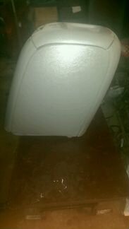 Межкресельный бокс Крайслер Додж