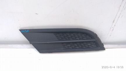 Решетка переднего бампера левая VW Jetta 6