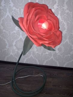 Ростовая роза-светильник