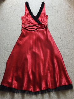 Платье нарядное