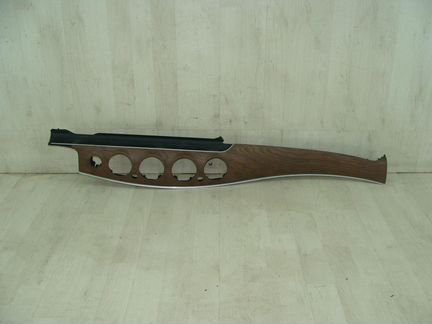 Консоль Mercedes E-kl