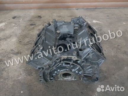 Блок цилиндров Audi Allroad C5 AKE 2002