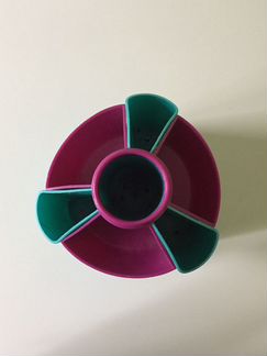 Подставка под канцелярские принадлежности