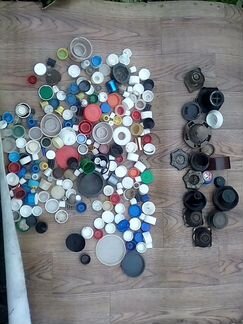 Крышки от бутылок и других мелких емкостей