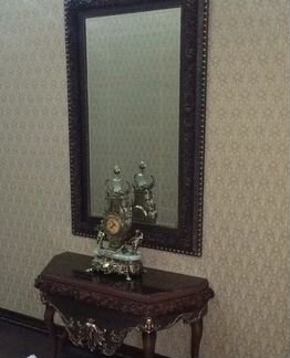 Косметический столик с зеркалом