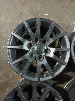Диски бу оригинал R17 LU на Mitsubishi
