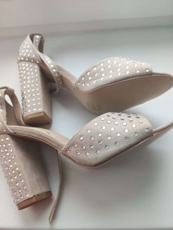 Босоножки со стразами Truffle collection