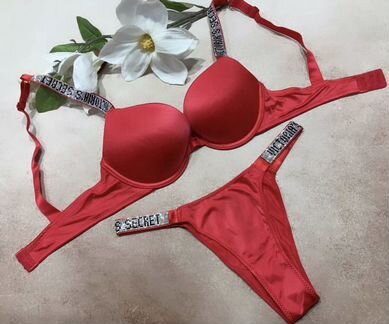 Комплект нижнего белья victoria secret