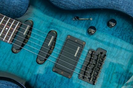 Fernandes FGZ-400 Blue sunburst