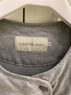 Куртка Пуховик жен р 44 Calvin Klein
