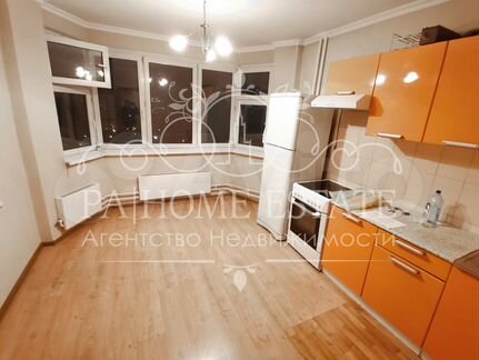2-к квартира, 60 м², 9/17 эт.