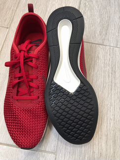 Кроссовки Nike