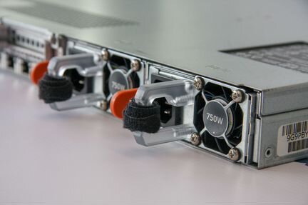 Сервер Dell R620 10SFF 2x E5-2637v2 32 GB