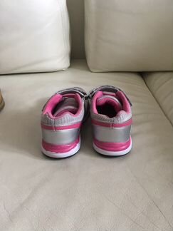 Кроссовки для девочки, размер 30