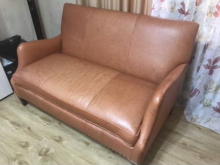 Диван кожаный