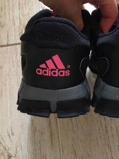 Adidas кроссовки новые, тёплые. Оригинал