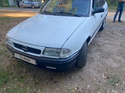 Opel Astra 1.6 МТ, 1996, 243 000 км