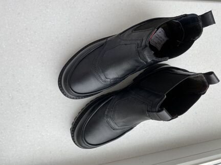 Ботинки Zara 36 размер