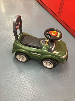 Детская машинка - каталка