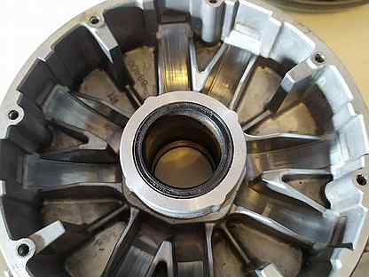 Вариатор сцепление. Щека вариатора ямаха гризли 700. Ямаха гризли 660 схема двигателя. Ведущий вариатор yamaha grizzly 700. Вариатор ямаха гризли 700.