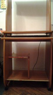 Стол компьютерный