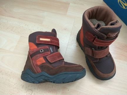 Высокие зимние ботинки р.25