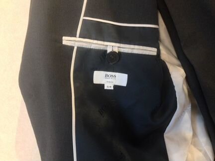 Костюм Hugo Boss на юношу