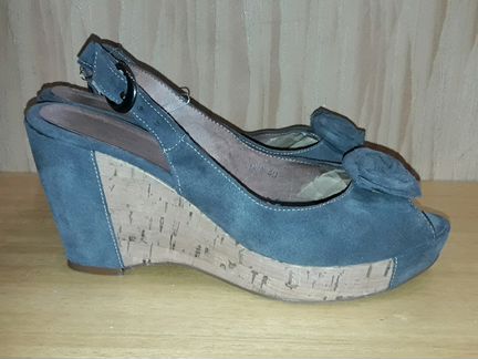 Босоножки женские новые замша. 40