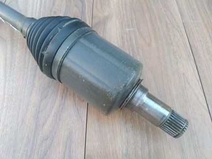 Передний правый привод Mercedes GLK разборка