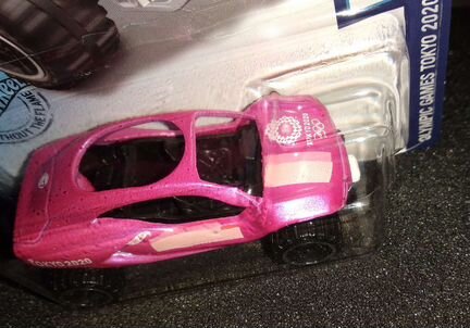 Hot Wheels Tokyo 2020 модель с ошибкой