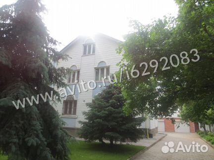 Коттедж 358 м² на участке 12 сот.