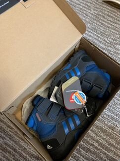 Ботинки Adidas