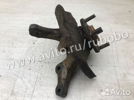 Кулак передний левый Mitsubishi Mirage 5 4G15 1998