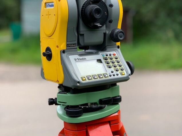 Геодезия тверь. Тахеометр Trimble ts635. Тахеометр Leica Builder r200m. Leica TCR 405. Sokkia Set 530rk3.