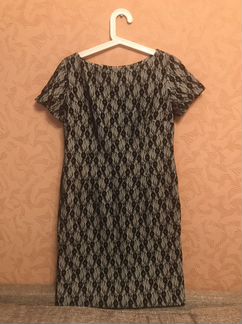 Платье черное с кружевом