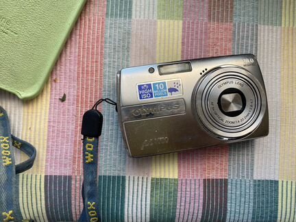 Компактный фотоаппарат Olympus