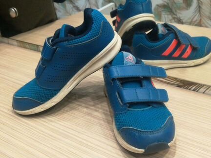 Кроссовки adidas 28
